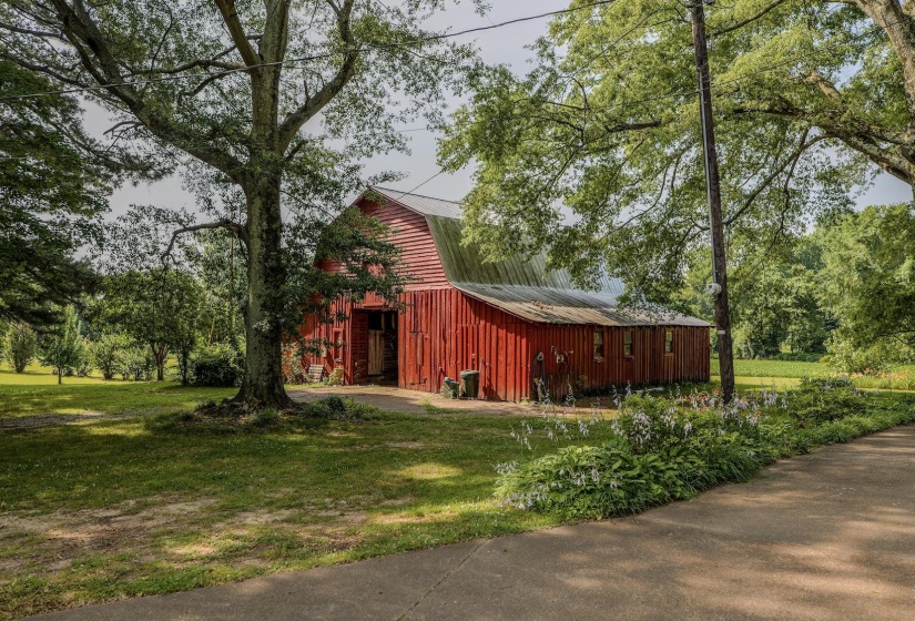 5605 88 HWY, Halls, Tennessee 38040-6103, 4 Bedrooms Bedrooms, 6 Rooms Rooms,3 BathroomsBathrooms,Residential,For Sale,88,10199130