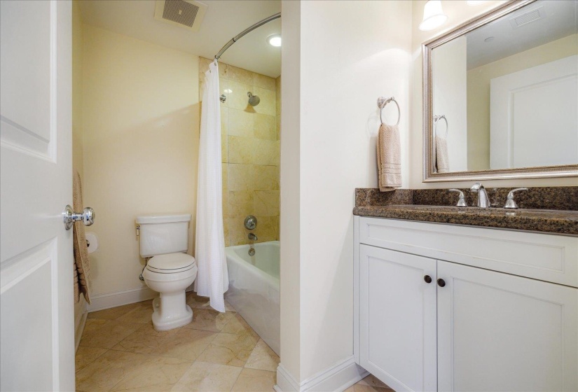 127 MADISON AVE, Memphis, Tennessee 38103, 2 Bedroom Bedrooms, 6 Room Rooms,2 BathroomBathrooms,Residential,For Sale,MADISON,0,10199280