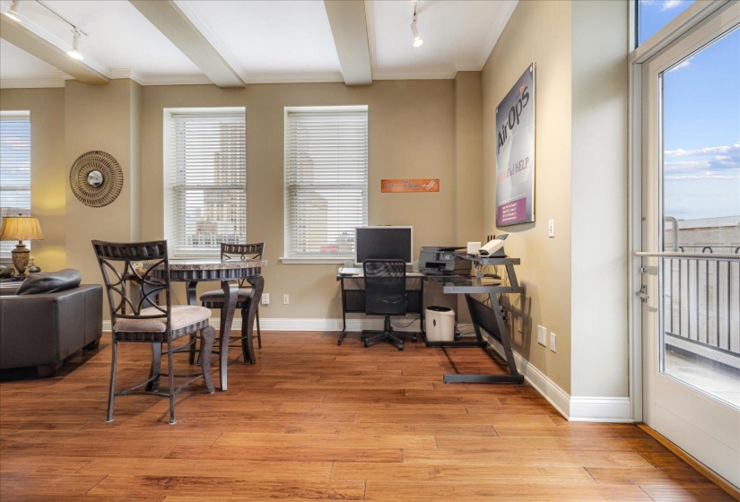 127 MADISON AVE, Memphis, Tennessee 38103, 2 Bedroom Bedrooms, 6 Room Rooms,2 BathroomBathrooms,Residential,For Sale,MADISON,0,10199280