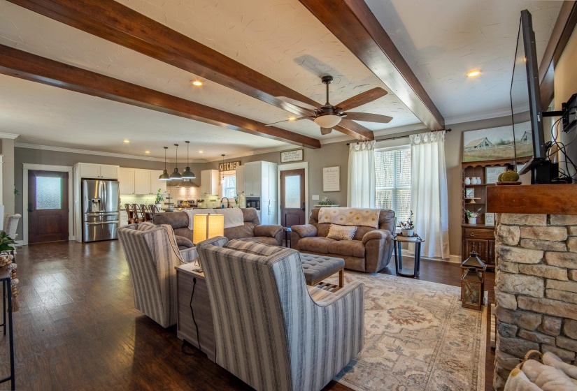 865 SYLVAN DR, Savannah, Tennessee 38372, 5 Bedrooms Bedrooms, 12 Rooms Rooms,2.1 BathroomsBathrooms,Residential,For Sale,SYLVAN,10188737