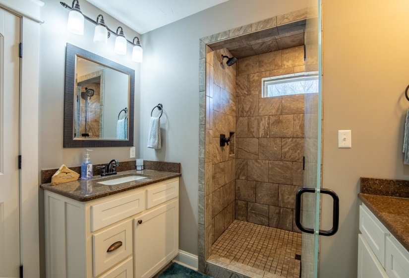 865 SYLVAN DR, Savannah, Tennessee 38372, 5 Bedrooms Bedrooms, 12 Rooms Rooms,2.1 BathroomsBathrooms,Residential,For Sale,SYLVAN,10188737