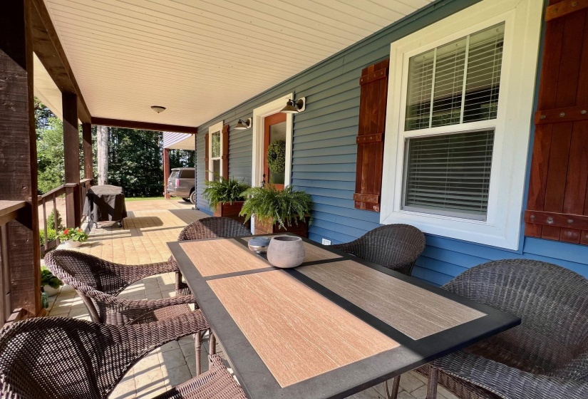 865 SYLVAN DR, Savannah, Tennessee 38372, 5 Bedrooms Bedrooms, 12 Rooms Rooms,2.1 BathroomsBathrooms,Residential,For Sale,SYLVAN,10188737