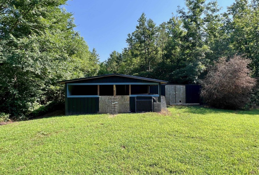 865 SYLVAN DR, Savannah, Tennessee 38372, 5 Bedrooms Bedrooms, 12 Rooms Rooms,2.1 BathroomsBathrooms,Residential,For Sale,SYLVAN,10188737