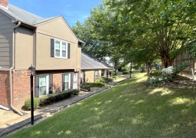6960 COUNTRY RD, Germantown, Tennessee 38138, 3 Bedrooms Bedrooms, 8 Rooms Rooms,2.1 BathroomsBathrooms,Residential,For Sale,COUNTRY,10200118