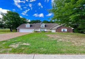 9066 VALKRIE LN, Lakeland, Tennessee 38002, 4 Bedrooms Bedrooms, 7 Rooms Rooms,2.1 BathroomsBathrooms,Residential,For Sale,VALKRIE,10200121