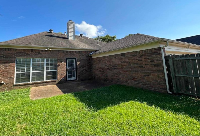 8784 OVERCUP OAKS DR, Memphis, Tennessee 38018, 3 Bedrooms Bedrooms, 6 Rooms Rooms,2 BathroomsBathrooms,Rental Properties,For Sale,OVERCUP OAKS,10200167