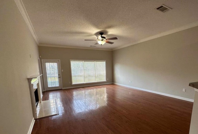 8784 OVERCUP OAKS DR, Memphis, Tennessee 38018, 3 Bedrooms Bedrooms, 6 Rooms Rooms,2 BathroomsBathrooms,Rental Properties,For Sale,OVERCUP OAKS,10200167