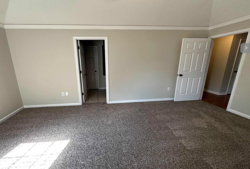 8784 OVERCUP OAKS DR, Memphis, Tennessee 38018, 3 Bedrooms Bedrooms, 6 Rooms Rooms,2 BathroomsBathrooms,Rental Properties,For Sale,OVERCUP OAKS,10200167