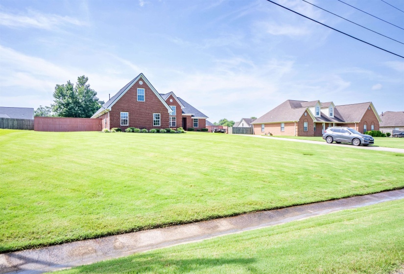 213 TREBING PKY, Atoka, Tennessee 38004, 3 Bedrooms Bedrooms, 8 Rooms Rooms,2 BathroomsBathrooms,Residential,For Sale,TREBING,10200169