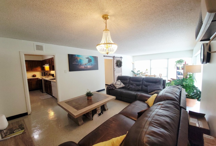 232 HIGHLAND ST, Memphis, Tennessee 38111, 2 Bedrooms Bedrooms, 4 Rooms Rooms,2 BathroomsBathrooms,Residential,For Sale,HIGHLAND,10201187