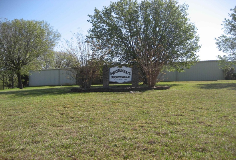 202 PERRY ST, Milledgeville, Tennessee 38359, 16 Rooms Rooms,0.9 BathroomBathrooms,Residential,For Sale,PERRY,10201526
