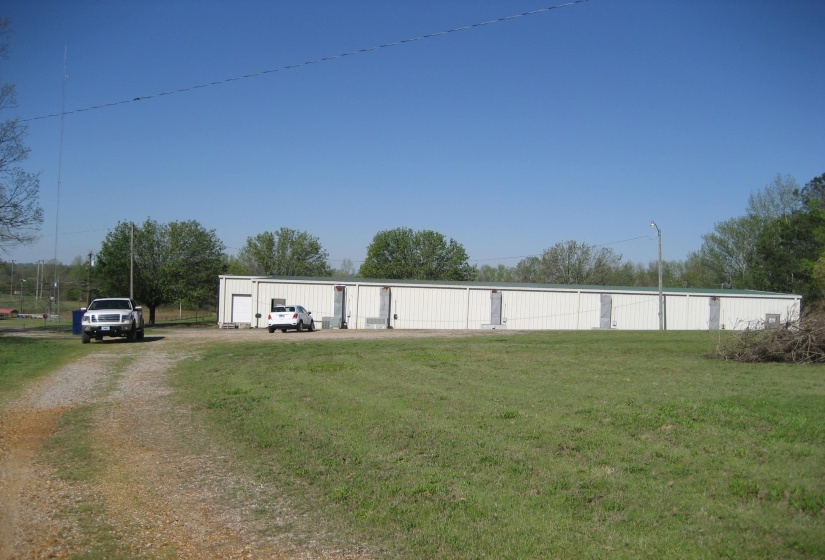 202 PERRY ST, Milledgeville, Tennessee 38359, 16 Rooms Rooms,0.9 BathroomBathrooms,Residential,For Sale,PERRY,10201526