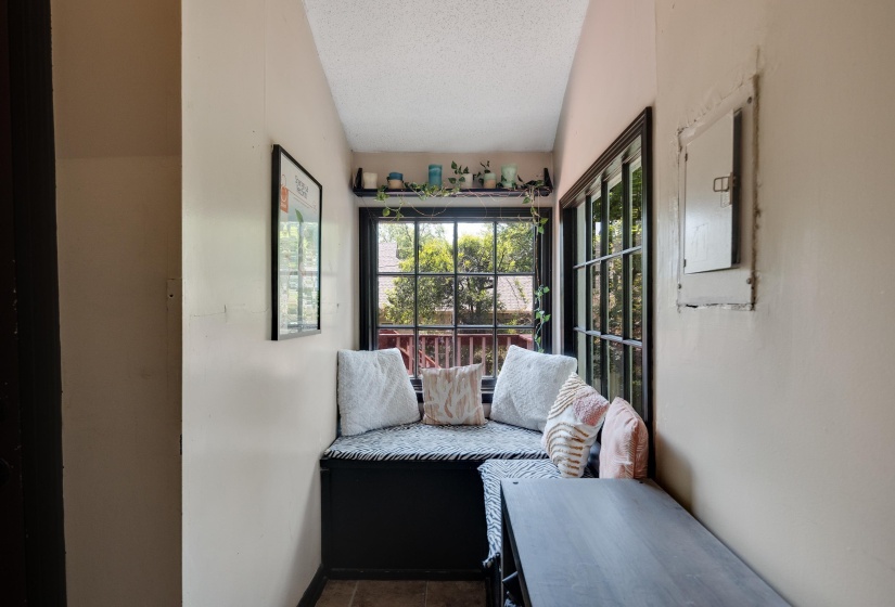 3687 CARNES AVE, Memphis, Tennessee 38111, 2 Bedrooms Bedrooms, 5 Rooms Rooms,1 BathroomBathrooms,Residential,For Sale,CARNES,10195447