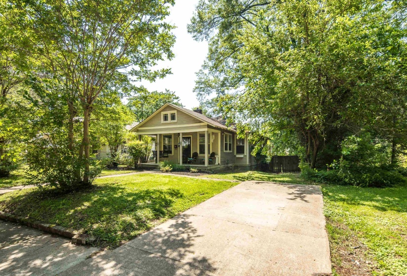 3687 CARNES AVE, Memphis, Tennessee 38111, 2 Bedrooms Bedrooms, 5 Rooms Rooms,1 BathroomBathrooms,Residential,For Sale,CARNES,10195447