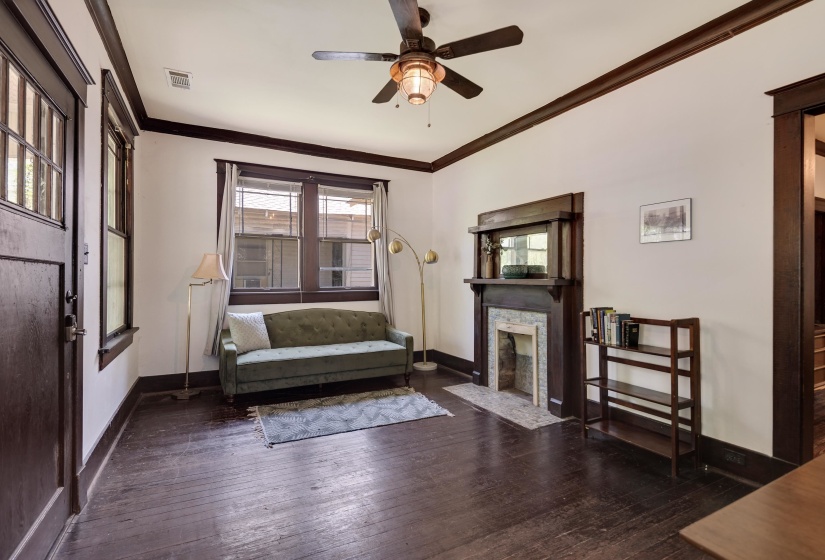 3687 CARNES AVE, Memphis, Tennessee 38111, 2 Bedrooms Bedrooms, 5 Rooms Rooms,1 BathroomBathrooms,Residential,For Sale,CARNES,10195447