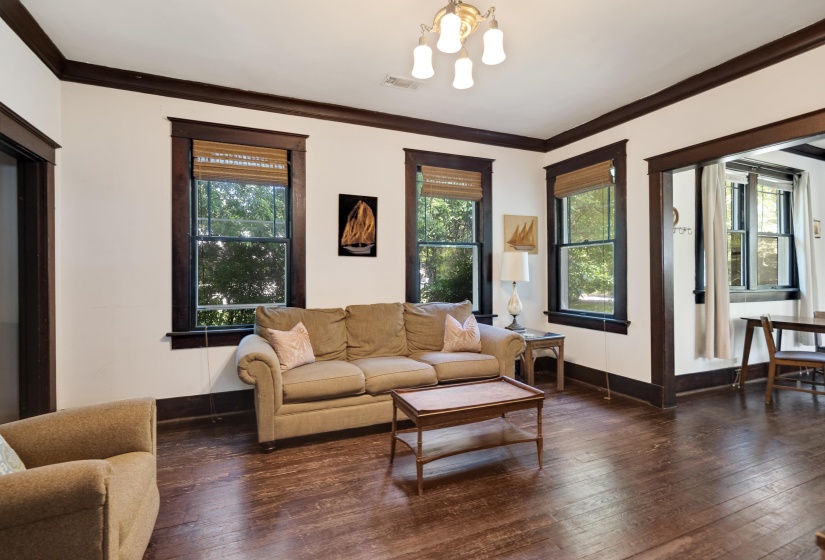 3687 CARNES AVE, Memphis, Tennessee 38111, 2 Bedrooms Bedrooms, 5 Rooms Rooms,1 BathroomBathrooms,Residential,For Sale,CARNES,10195447