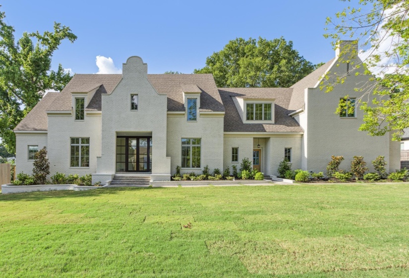 4798 NORMANDY LN, Memphis, Tennessee 38117, 5 Bedroom Bedrooms, 10 Room Rooms,4.2 BathroomBathrooms,Residential,For Sale,NORMANDY,0,10201764