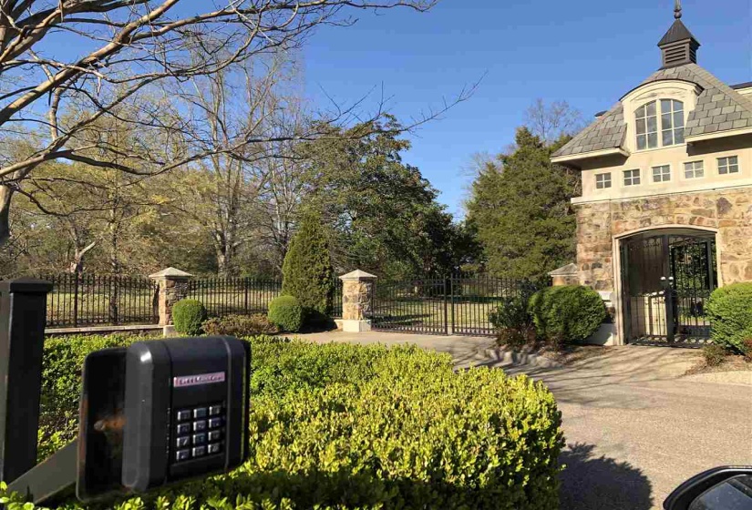 LOT 4 ECHO LAKE LN, Germantown, Tennessee 38139, ,Land,For Sale,ECHO LAKE,10145569