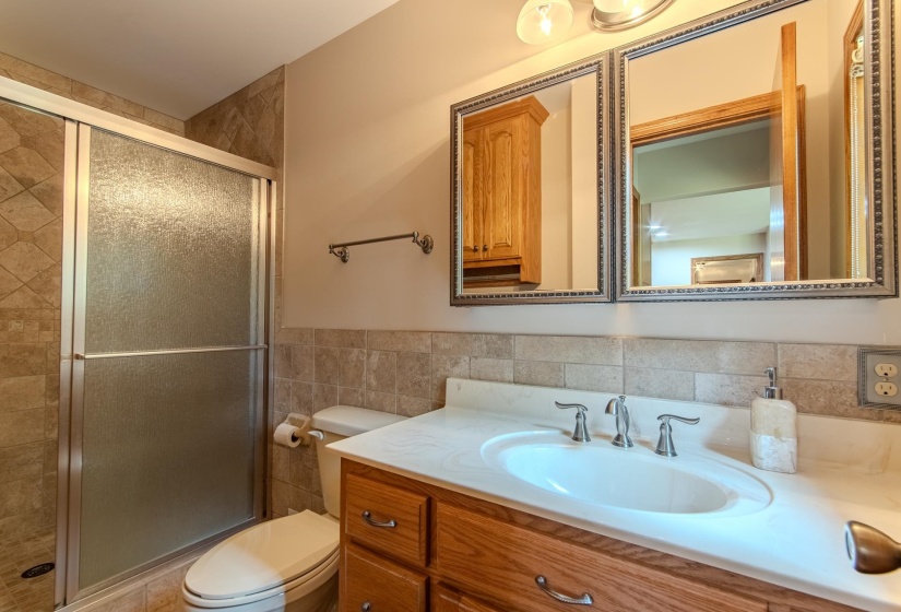 1910 HAMBURG LOOP, Savannah, Tennessee 38372, 3 Bedrooms Bedrooms, 7 Rooms Rooms,2 BathroomsBathrooms,Residential,For Sale,HAMBURG,10202241