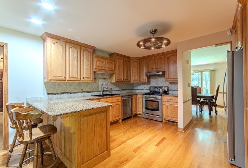 1910 HAMBURG LOOP, Savannah, Tennessee 38372, 3 Bedrooms Bedrooms, 7 Rooms Rooms,2 BathroomsBathrooms,Residential,For Sale,HAMBURG,10202241