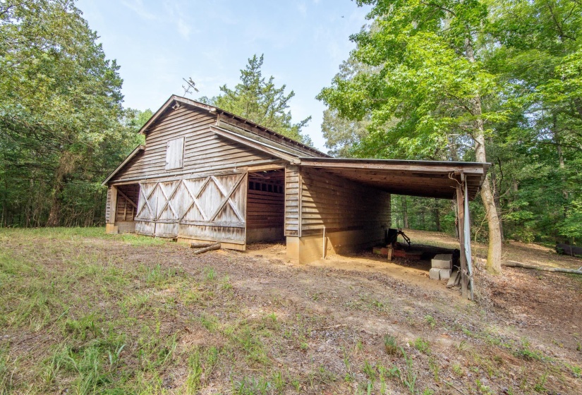 1910 HAMBURG LOOP, Savannah, Tennessee 38372, 3 Bedrooms Bedrooms, 7 Rooms Rooms,2 BathroomsBathrooms,Residential,For Sale,HAMBURG,10202241