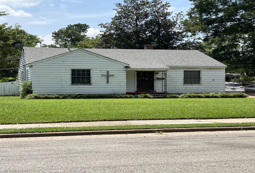 3915 BAYLISS AVE, Memphis, Tennessee 38122, 2 Bedrooms Bedrooms, 5 Rooms Rooms,1 BathroomBathrooms,Residential,For Sale,BAYLISS,10202600