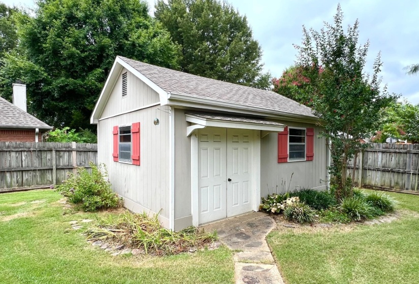 6640 LAUREL VALLEY DR, Bartlett, Tennessee 38135, 3 Bedrooms Bedrooms, 8 Rooms Rooms,2 BathroomsBathrooms,Residential,For Sale,LAUREL VALLEY,10202601