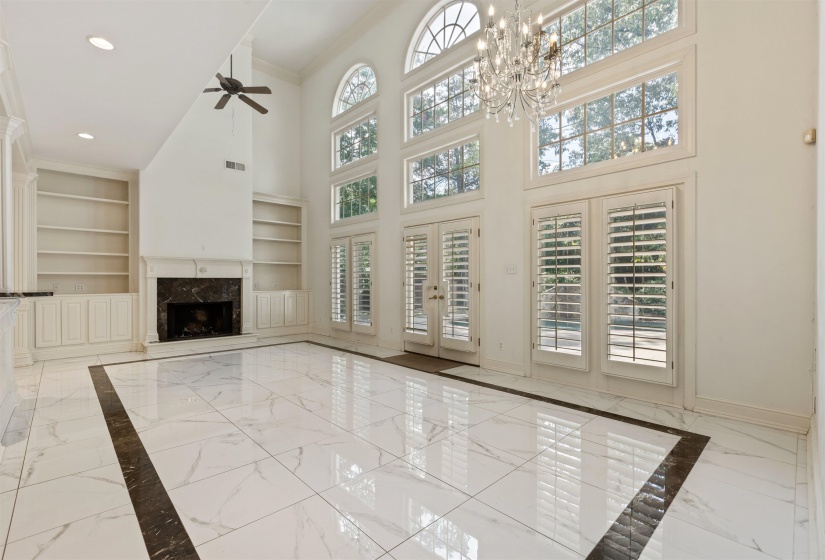 371 CHERRY CIR, Memphis, Tennessee 38117, 4 Bedroom Bedrooms, 11 Room Rooms,3.2 BathroomBathrooms,Residential,For Sale,CHERRY,0,10203134