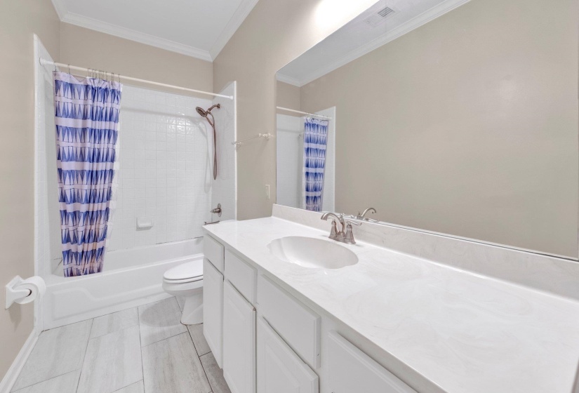 371 CHERRY CIR, Memphis, Tennessee 38117, 4 Bedroom Bedrooms, 11 Room Rooms,3.2 BathroomBathrooms,Residential,For Sale,CHERRY,0,10203134