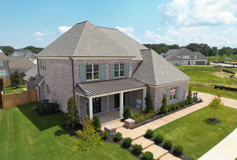 292 BECKHAM DR, Collierville, Tennessee 38017, 5 Bedroom Bedrooms, 19 Room Rooms,5.1 BathroomBathrooms,Residential,For Sale,BECKHAM,0,10203516