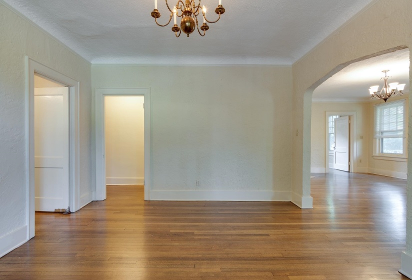 1464 PEABODY AVE, Memphis, Tennessee 38104, 3 Bedrooms Bedrooms, ,2 BathroomsBathrooms,Duplexes,For Sale,PEABODY,10203609