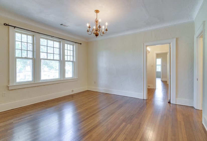 1464 PEABODY AVE, Memphis, Tennessee 38104, 3 Bedrooms Bedrooms, ,2 BathroomsBathrooms,Duplexes,For Sale,PEABODY,10203609