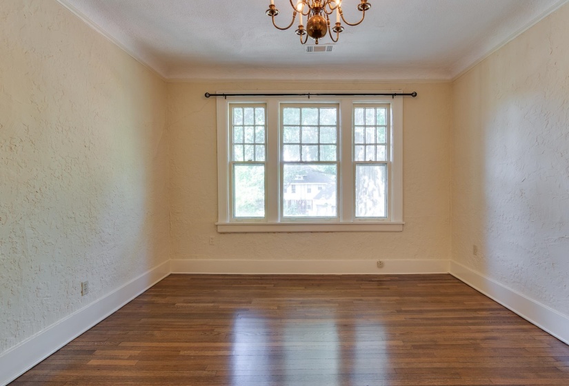 1464 PEABODY AVE, Memphis, Tennessee 38104, 3 Bedrooms Bedrooms, ,2 BathroomsBathrooms,Duplexes,For Sale,PEABODY,10203609
