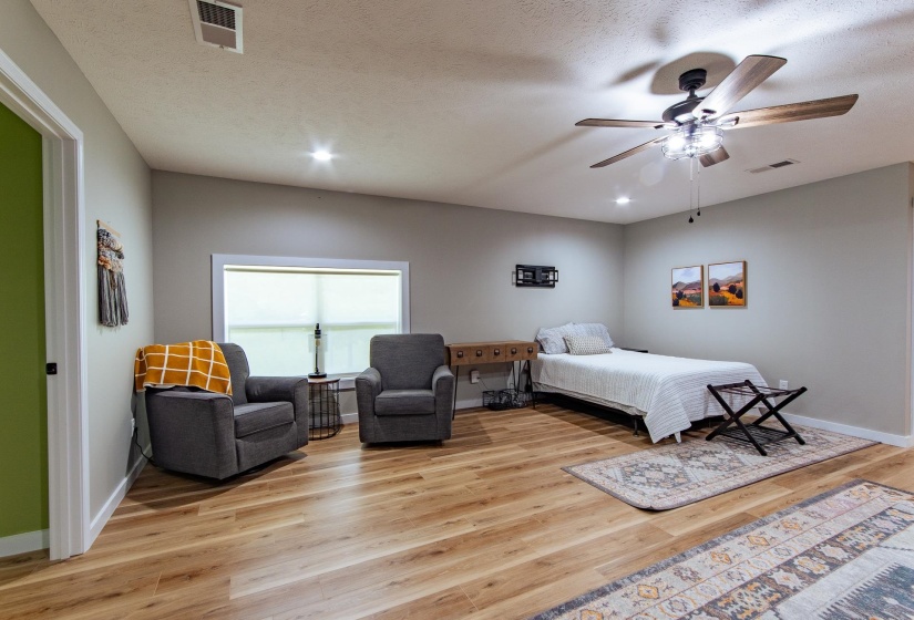 330 PEAR BLOSSOM LN, Adamsville, Tennessee 38310, 3 Bedrooms Bedrooms, 7 Rooms Rooms,2 BathroomsBathrooms,Residential,For Sale,PEAR BLOSSOM,10194798