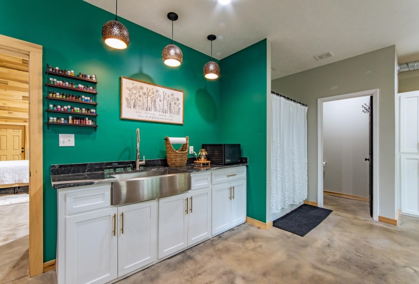 330 PEAR BLOSSOM LN, Adamsville, Tennessee 38310, 3 Bedrooms Bedrooms, 7 Rooms Rooms,2 BathroomsBathrooms,Residential,For Sale,PEAR BLOSSOM,10194798