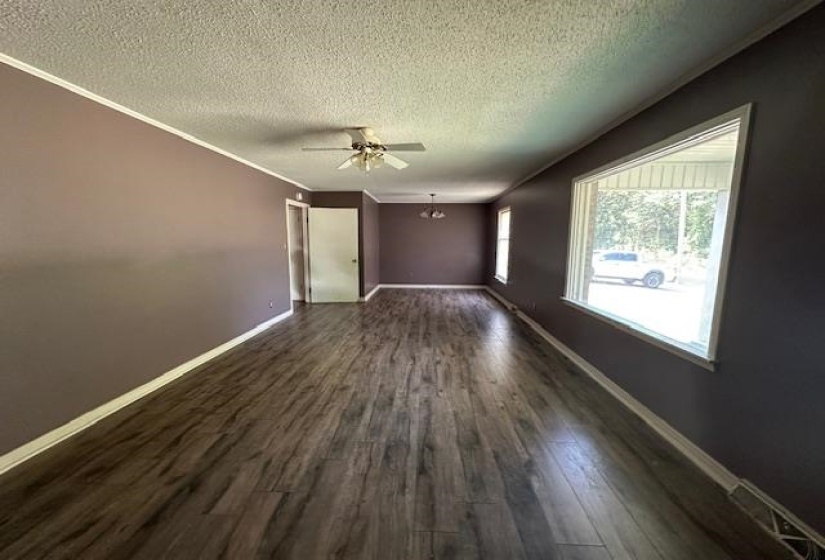 70 RIVERSIDE DR, Savannah, Tennessee 38372, 2 Bedroom Bedrooms, 10 Room Rooms,2 BathroomBathrooms,Residential,For Sale,RIVERSIDE,0,10203894