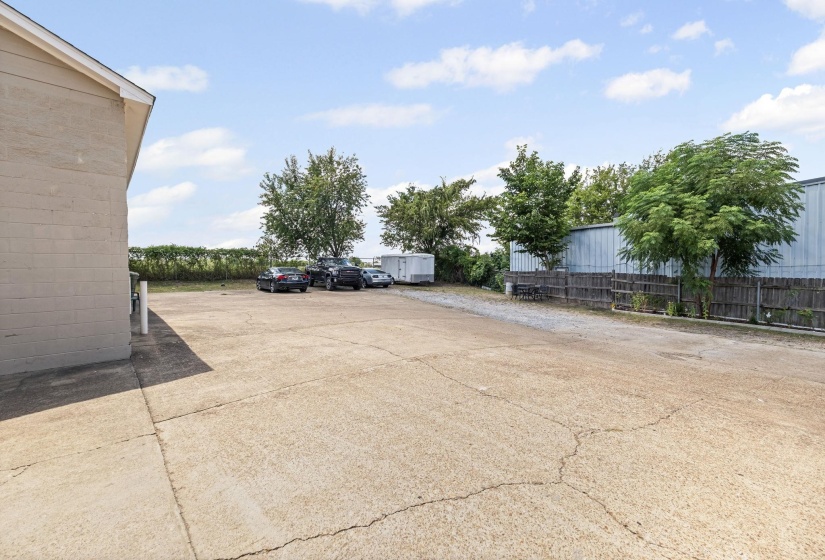 3461 HOLMAN PL, Memphis, Tennessee 38118, 4 Bedrooms Bedrooms, 8 Rooms Rooms,2 BathroomsBathrooms,Residential,For Sale,HOLMAN,10203969