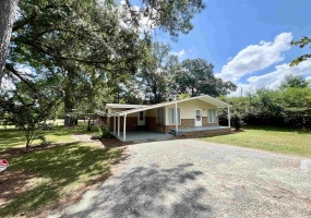 230 OAK ST, Adamsville, Tennessee 38310, 3 Bedrooms Bedrooms, 7 Rooms Rooms,1.1 BathroomsBathrooms,Residential,For Sale,OAK,10204238