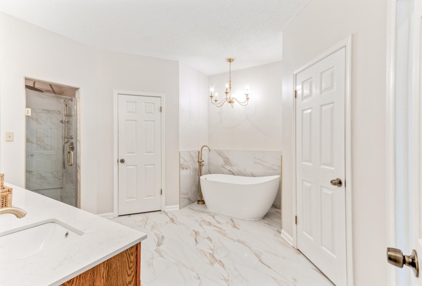 8660 CEDAR TRAILS DR, Memphis, Tennessee 38016, 4 Bedrooms Bedrooms, 8 Rooms Rooms,2.1 BathroomsBathrooms,Residential,For Sale,CEDAR TRAILS,10204272
