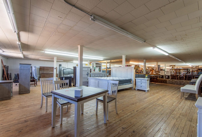 365 WATER ST, Savannah, Tennessee 38372, 0 , 0 ,0,Commercial/industrial,For Sale,WATER,0,10204298