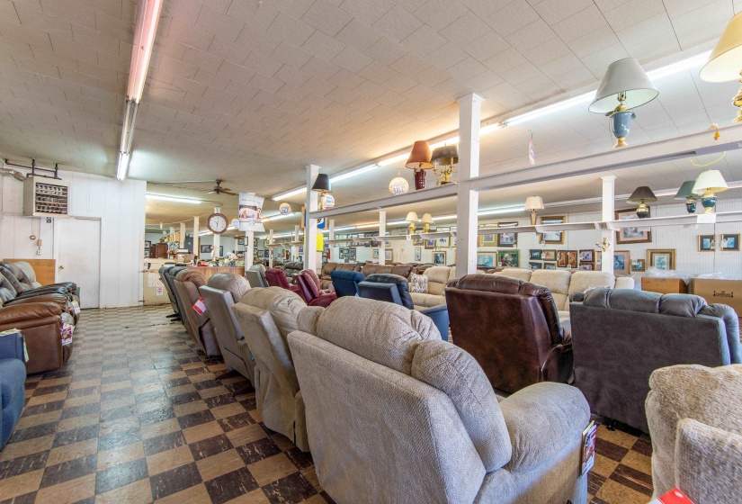 365 WATER ST, Savannah, Tennessee 38372, 0 , 0 ,0,Commercial/industrial,For Sale,WATER,0,10204298