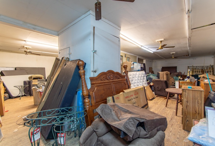 365 WATER ST, Savannah, Tennessee 38372, 0 , 0 ,0,Commercial/industrial,For Sale,WATER,0,10204298