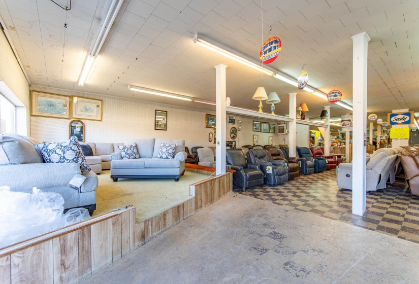 365 WATER ST, Savannah, Tennessee 38372, 0 , 0 ,0,Commercial/industrial,For Sale,WATER,0,10204298
