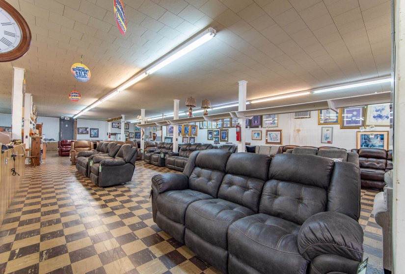 365 WATER ST, Savannah, Tennessee 38372, 0 , 0 ,0,Commercial/industrial,For Sale,WATER,0,10204298