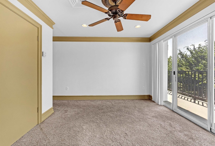 655 RIVERSIDE DR, Memphis, Tennessee 38103, 2 Bedroom Bedrooms, 5 Room Rooms,2 BathroomBathrooms,Residential,For Sale,RIVERSIDE,0,10204355