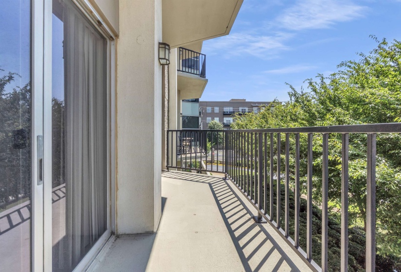 655 RIVERSIDE DR, Memphis, Tennessee 38103, 2 Bedroom Bedrooms, 5 Room Rooms,2 BathroomBathrooms,Residential,For Sale,RIVERSIDE,0,10204355