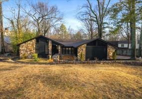 7956 WOODFORD LN, Germantown, Tennessee 38138, 4 Bedrooms Bedrooms, 8 Rooms Rooms,3 BathroomsBathrooms,Residential,For Sale,WOODFORD,10189218