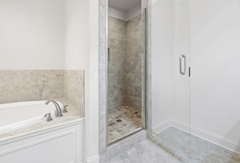 707 JUSTANA DR, Unincorporated, Tennessee 38017, 5 Bedrooms Bedrooms, 9 Rooms Rooms,3 BathroomsBathrooms,Residential,For Sale,JUSTANA,10204752