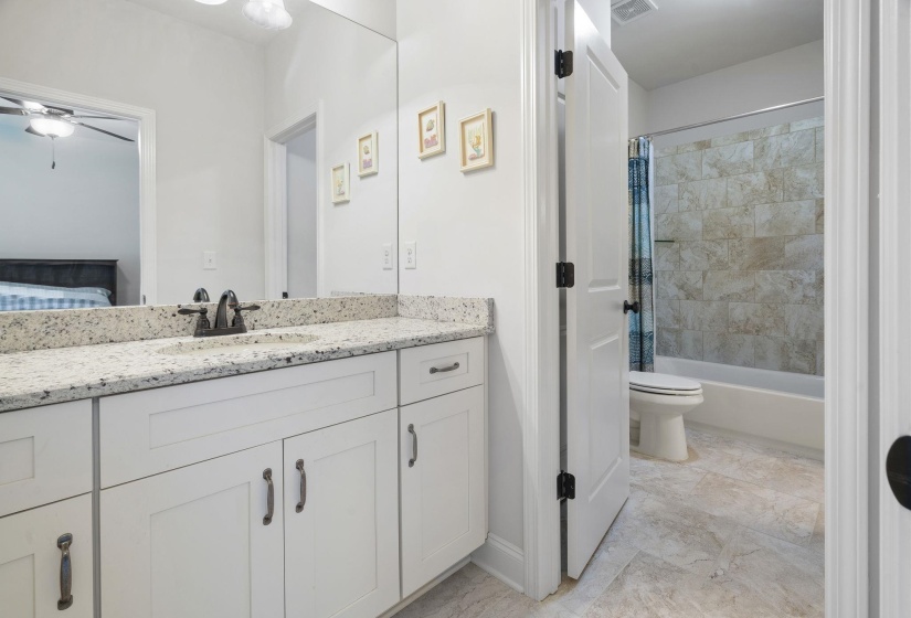 707 JUSTANA DR, Unincorporated, Tennessee 38017, 5 Bedrooms Bedrooms, 9 Rooms Rooms,3 BathroomsBathrooms,Residential,For Sale,JUSTANA,10204752