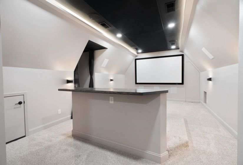 707 JUSTANA DR, Unincorporated, Tennessee 38017, 5 Bedrooms Bedrooms, 9 Rooms Rooms,3 BathroomsBathrooms,Residential,For Sale,JUSTANA,10204752